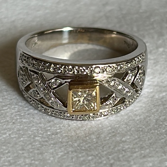 Jewelry - Sold-18K Two Tone Gold 0.50 Ct.Tw. Ladies Ring